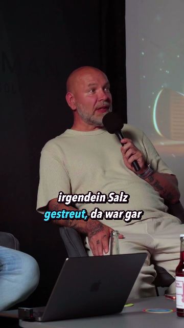 Abschlag im Golfhub